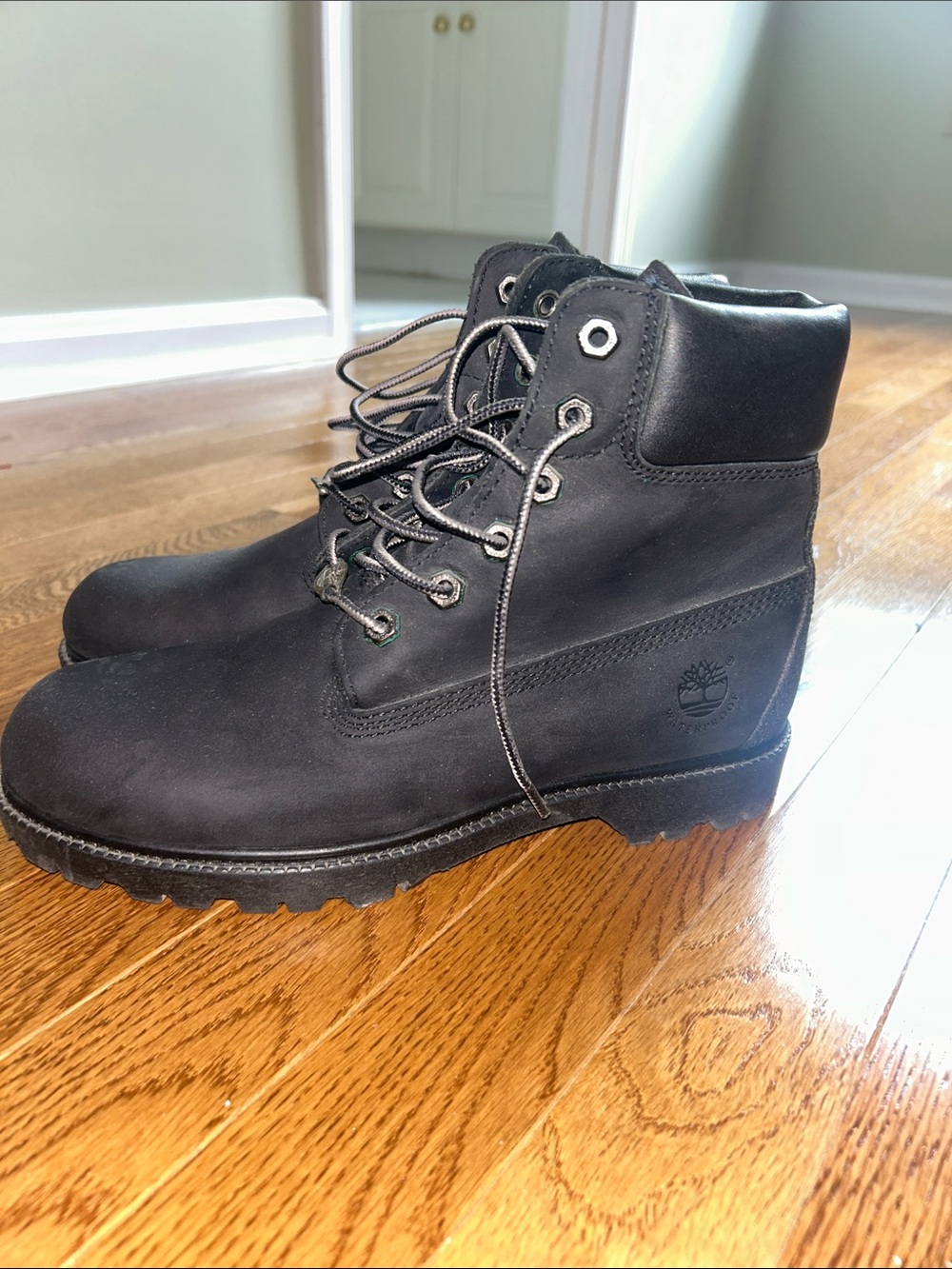 Timberland Women’s Classic 6-Inch Waterproof Boots — Black